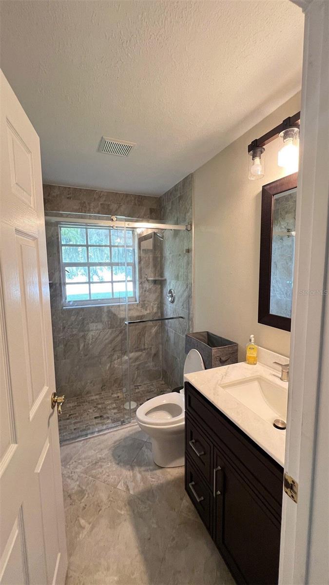 8333 EAGLE LAKE DR
