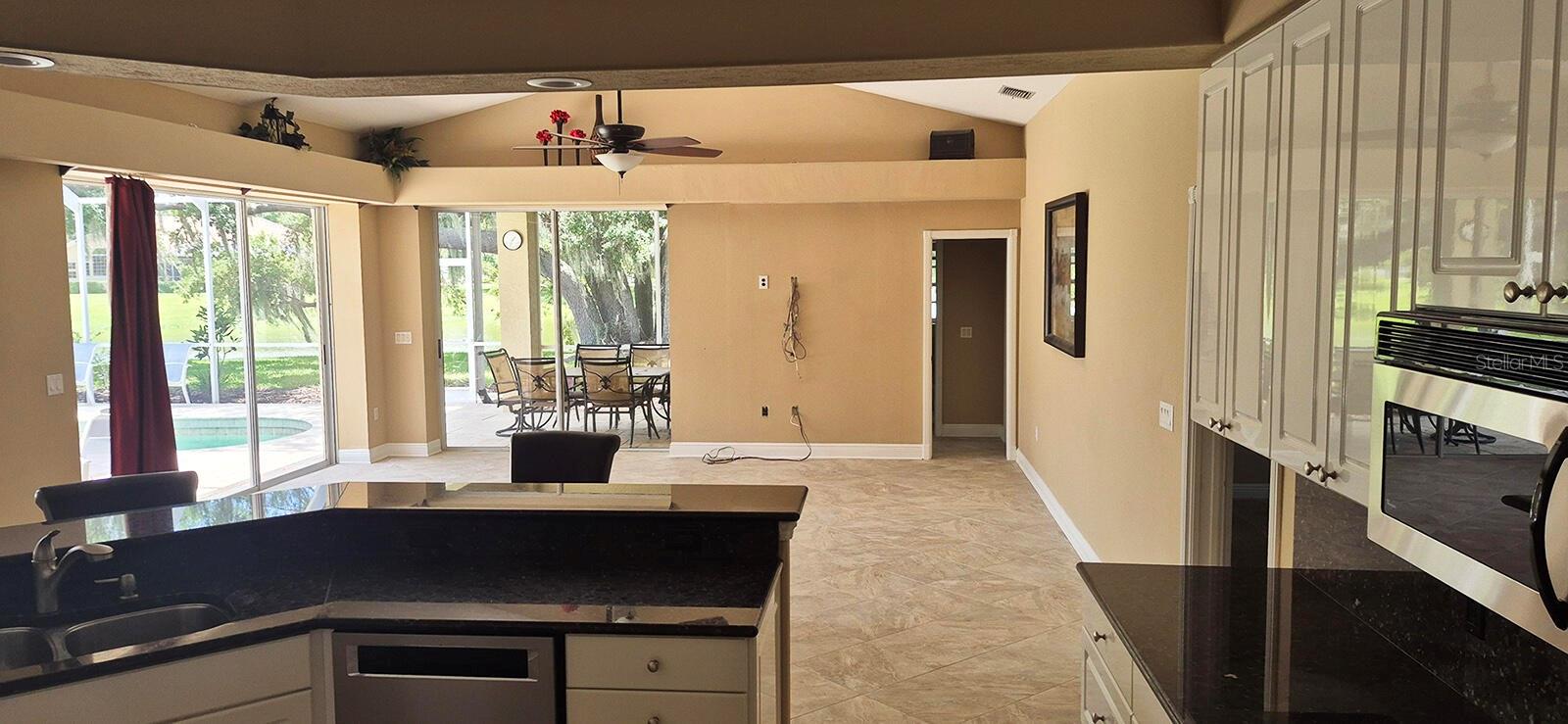 8333 EAGLE LAKE DR