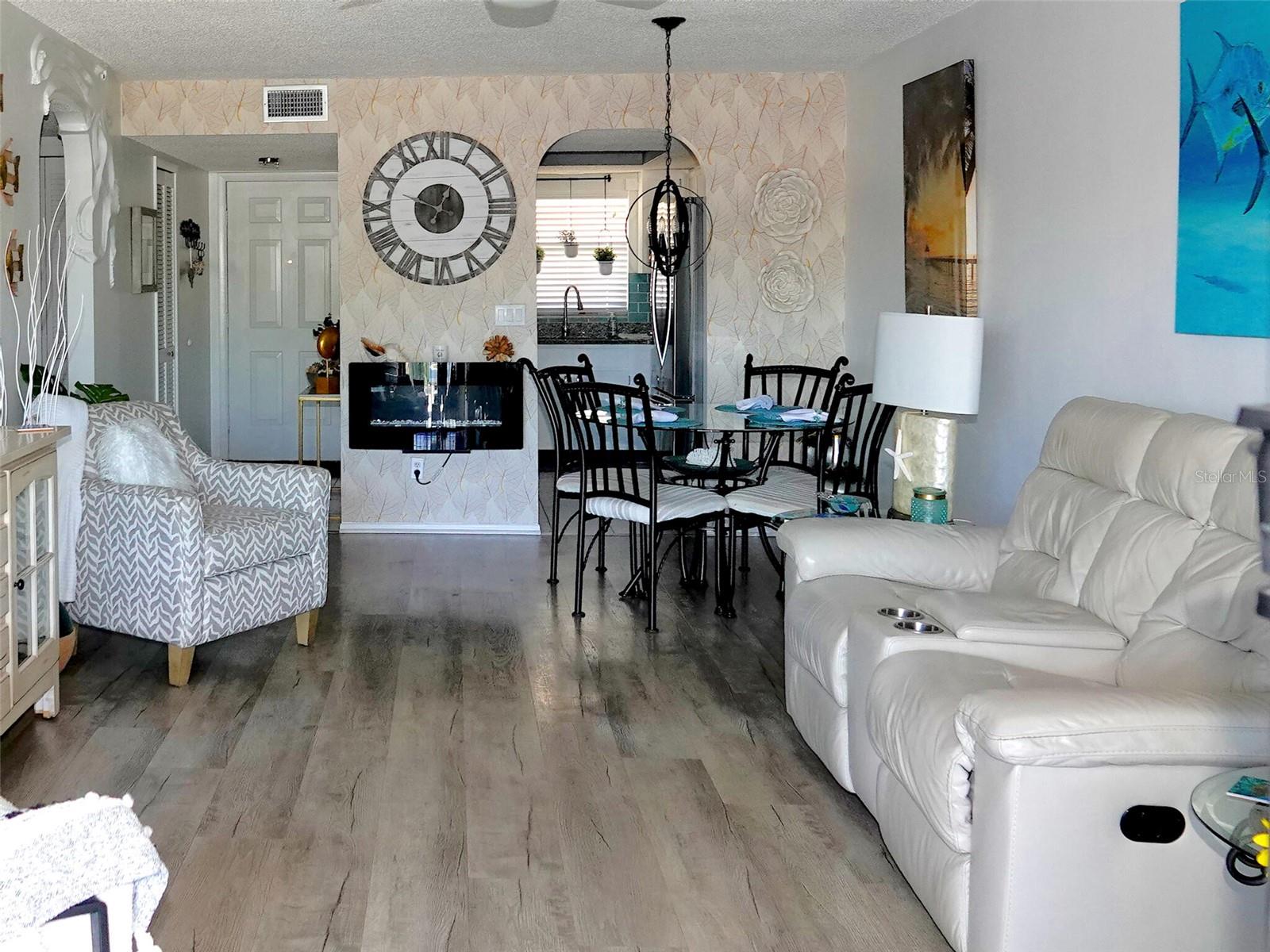 2395 HARBOR BLVD #203