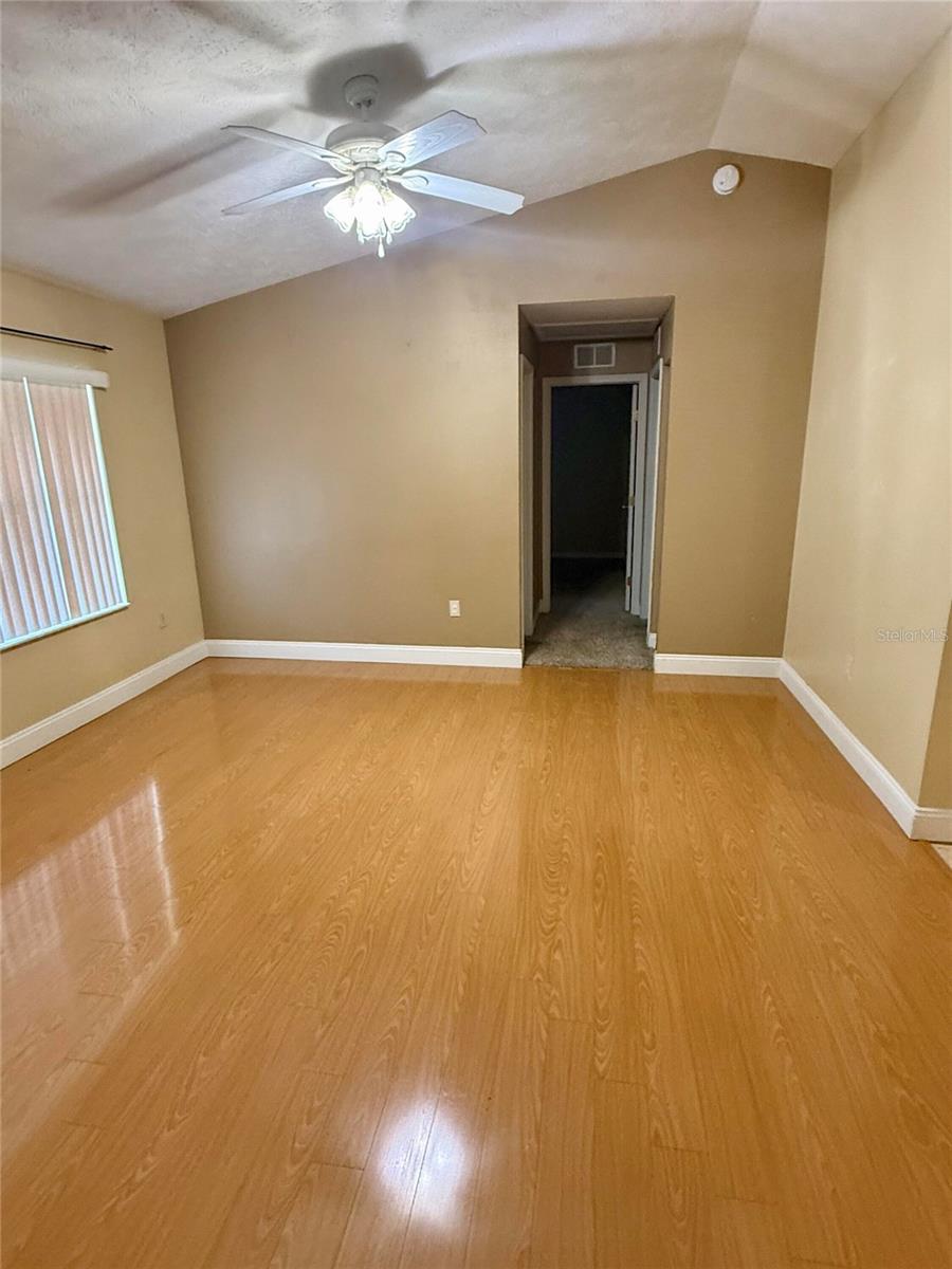 5921 PECAN RD