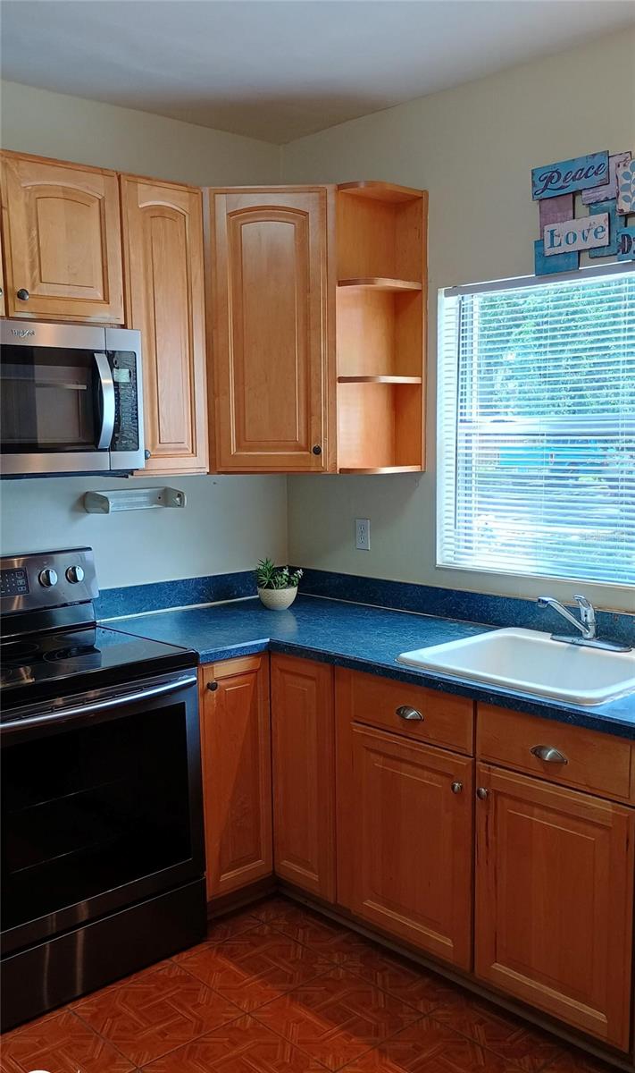 11727 WESSON CIR