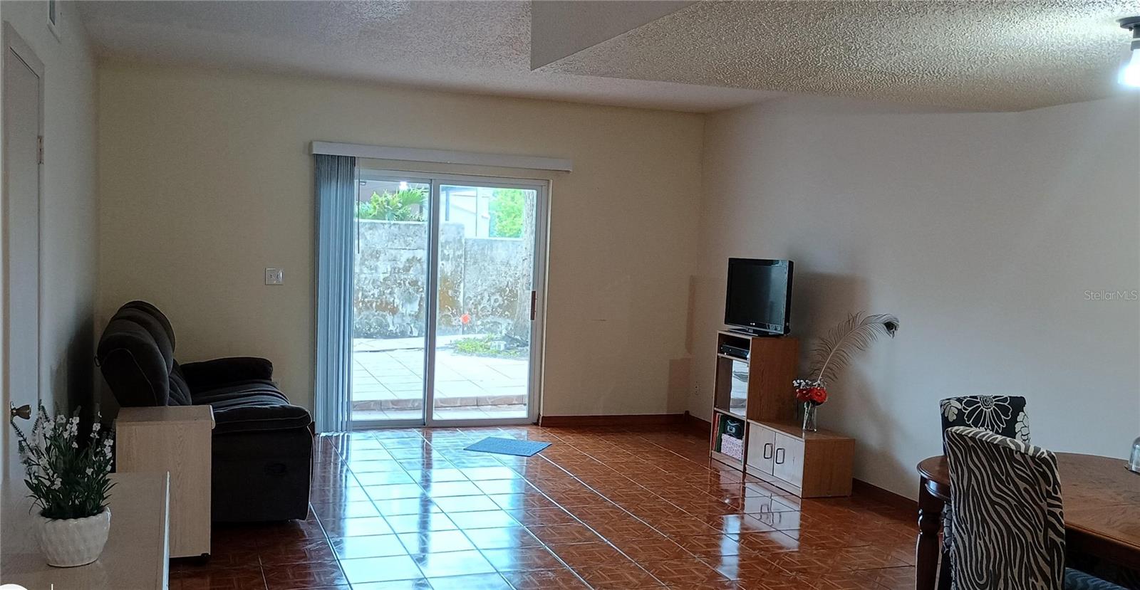 11727 WESSON CIR