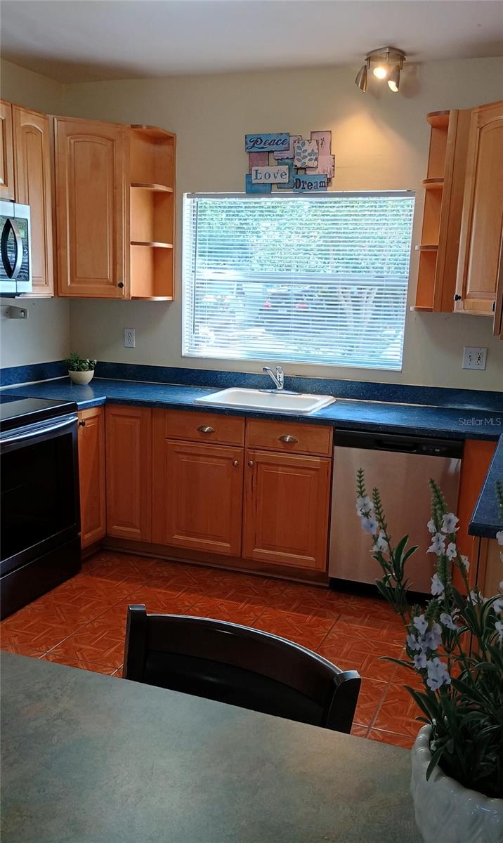 11727 WESSON CIR