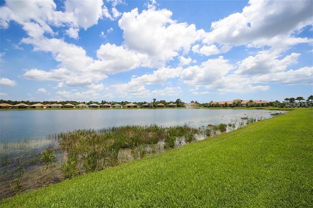 11639 TAPESTRY LN