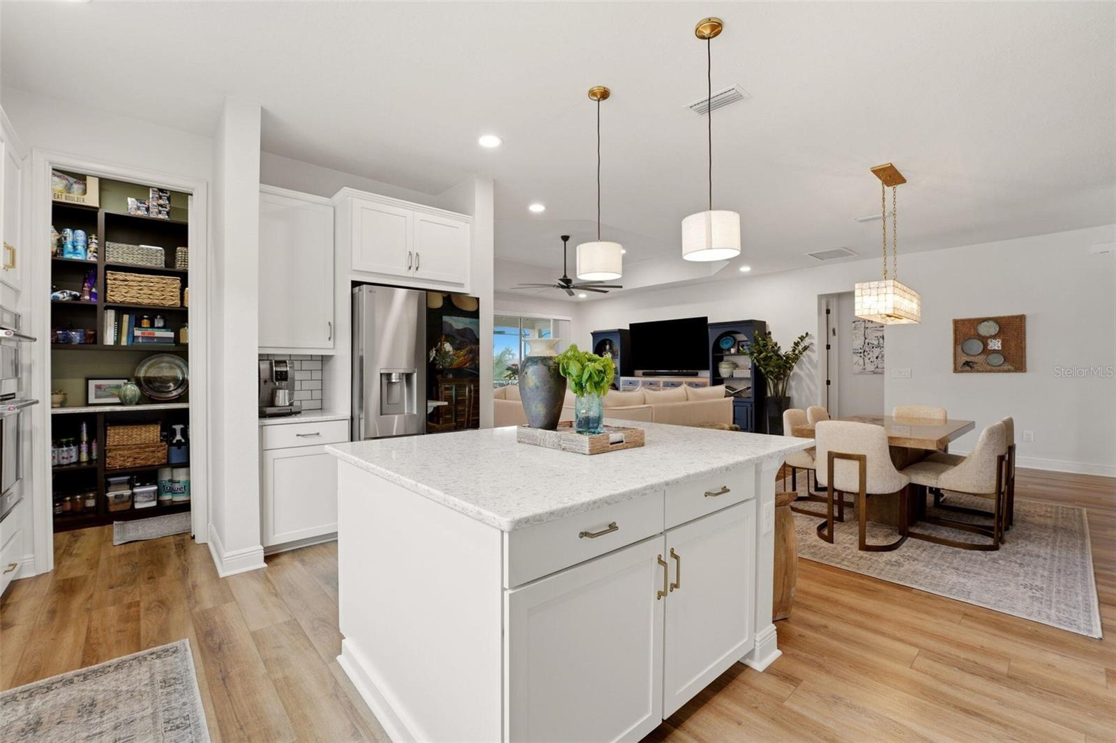 11639 TAPESTRY LN
