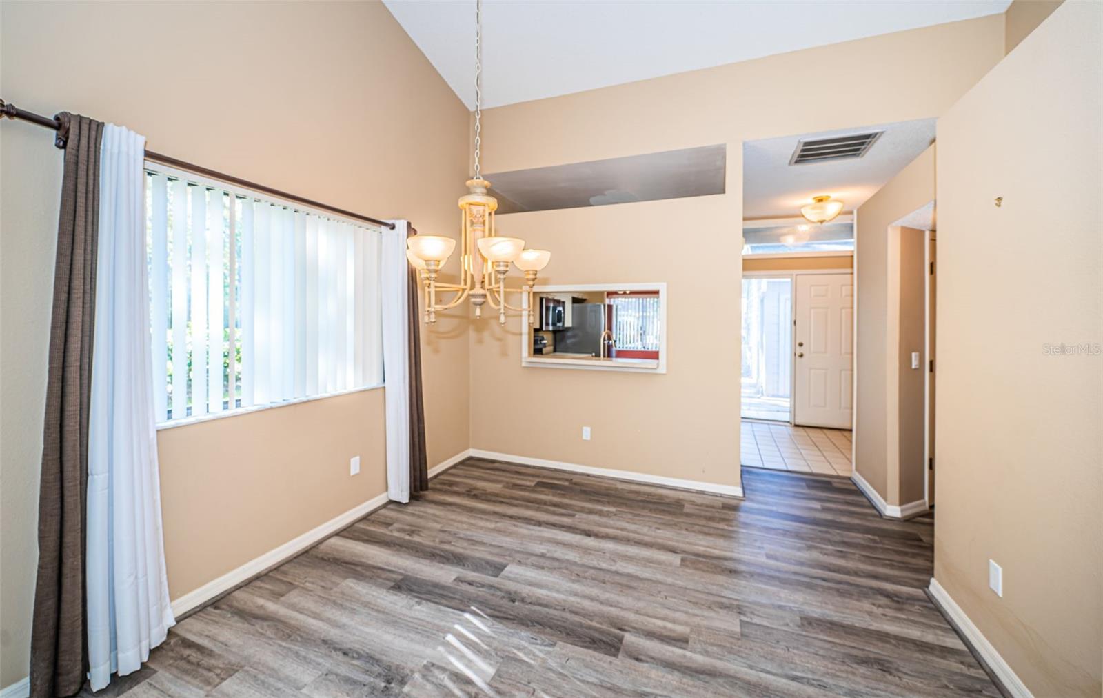4399 BROOKER CREEK DR