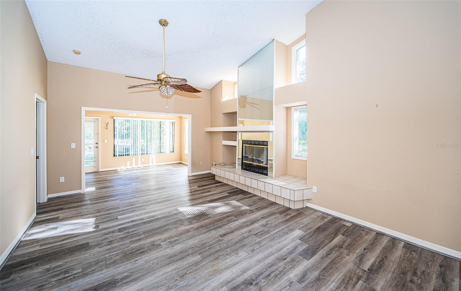 4399 BROOKER CREEK DR