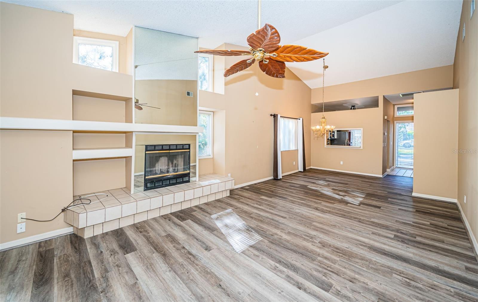 4399 BROOKER CREEK DR