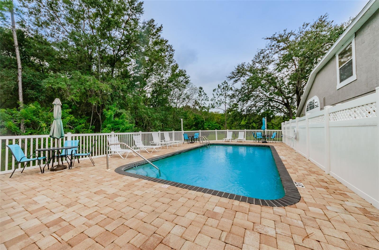 4399 BROOKER CREEK DR