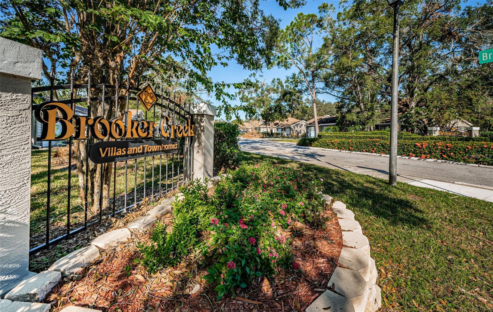 4399 BROOKER CREEK DR