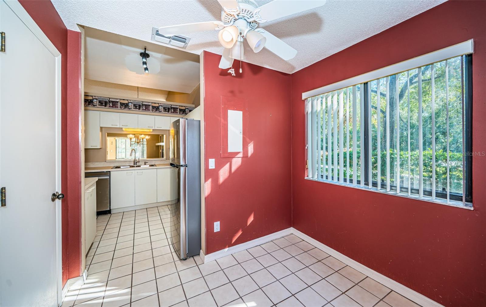 4399 BROOKER CREEK DR