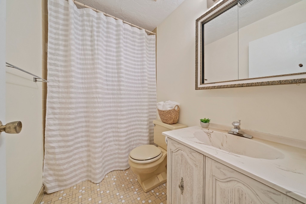 34 South Street # 209