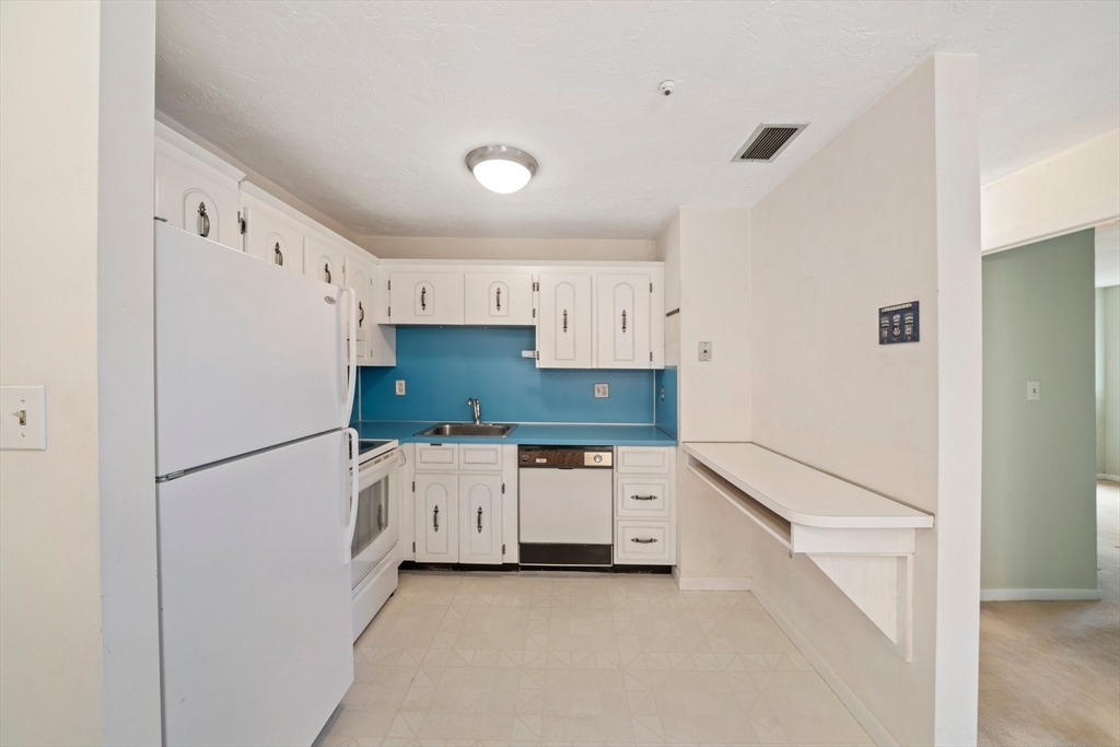 34 South Street # 209