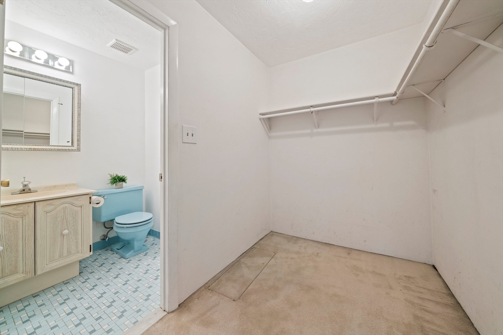 34 South Street # 209