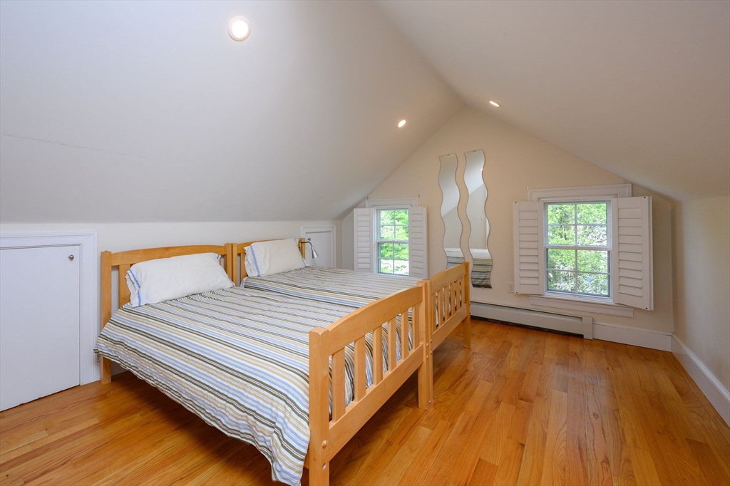 51 Rustlewood Rd