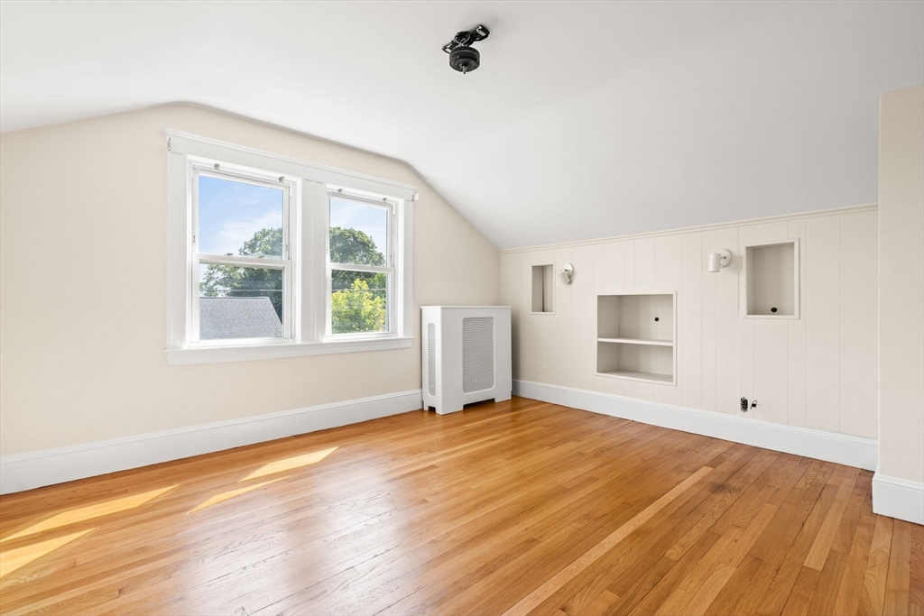 45 Moffat Road, Quincy