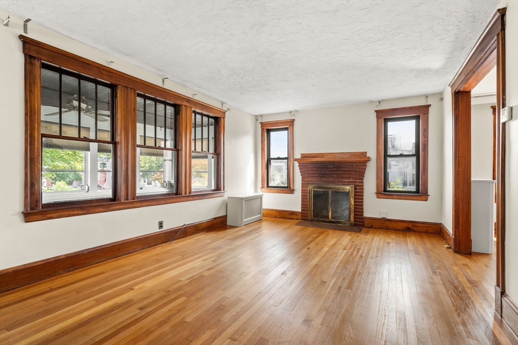 45 Moffat Road, Quincy