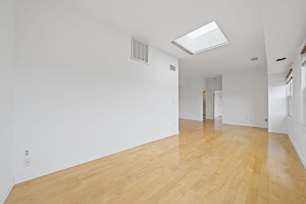 21 Linden St # 417