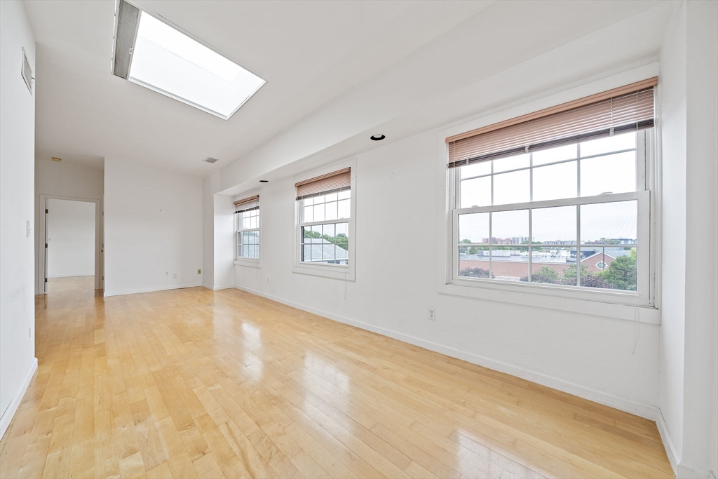 21 Linden St # 417