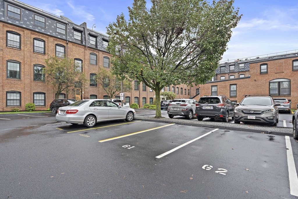 21 Linden St # 417