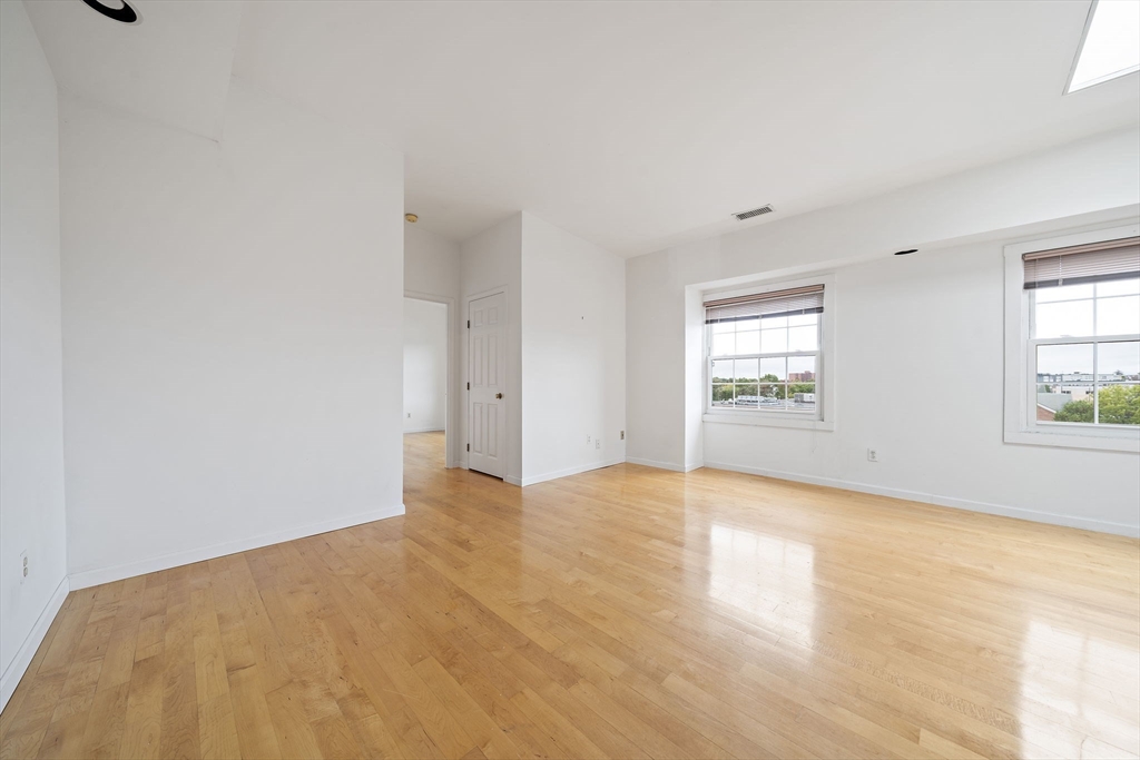 21 Linden St # 417