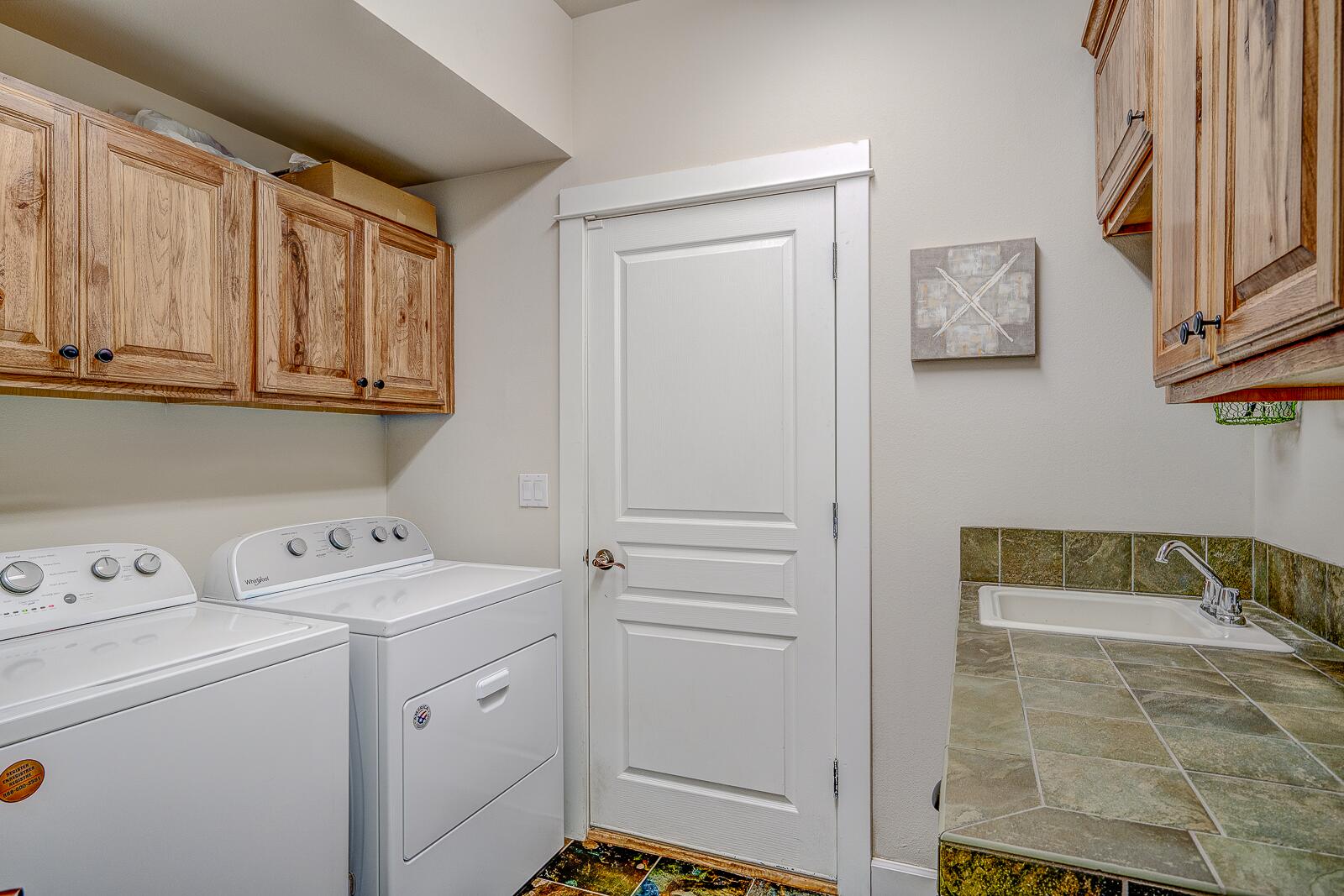 61413 Davis Lake Loop