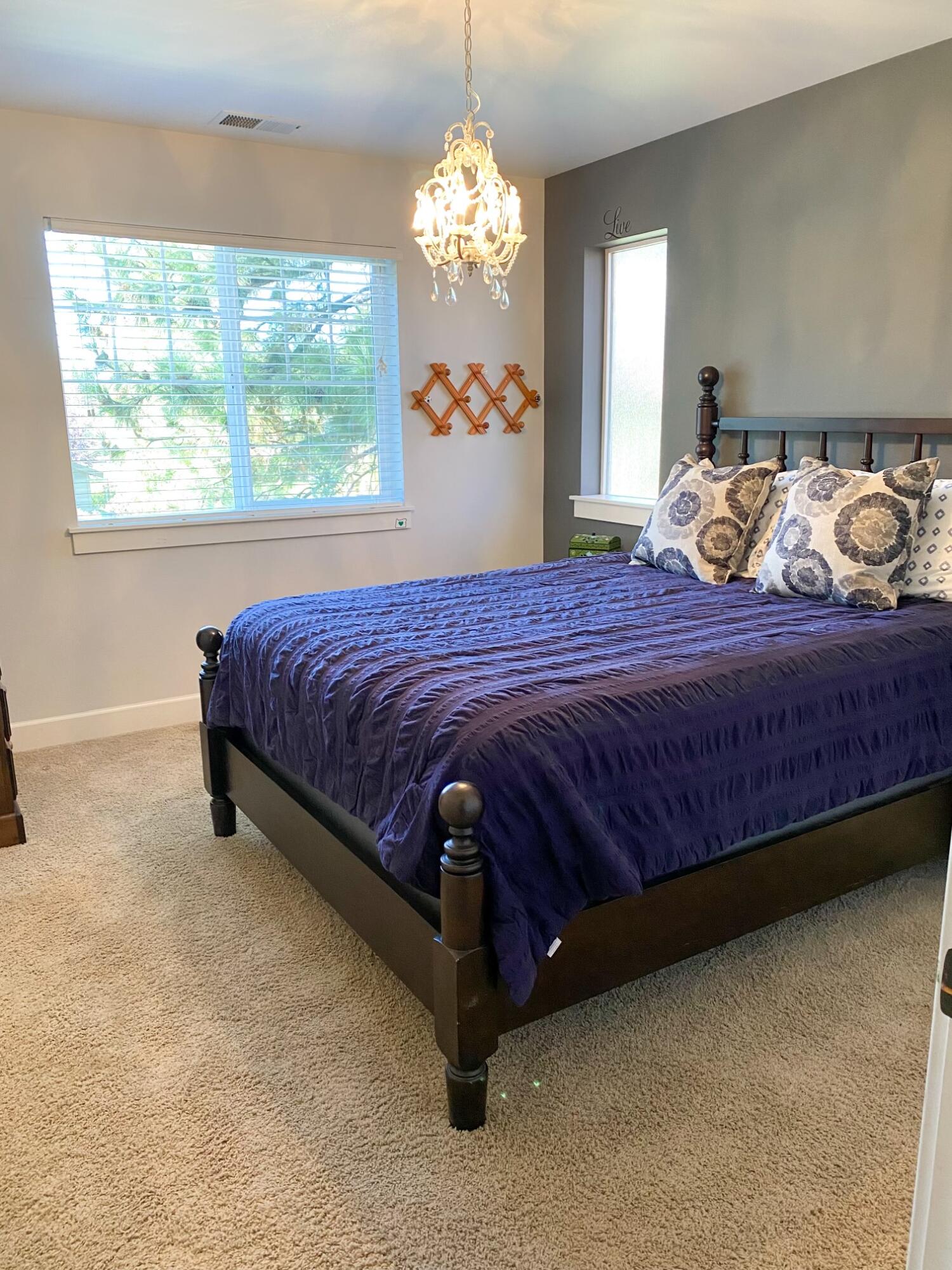 61413 Davis Lake Loop