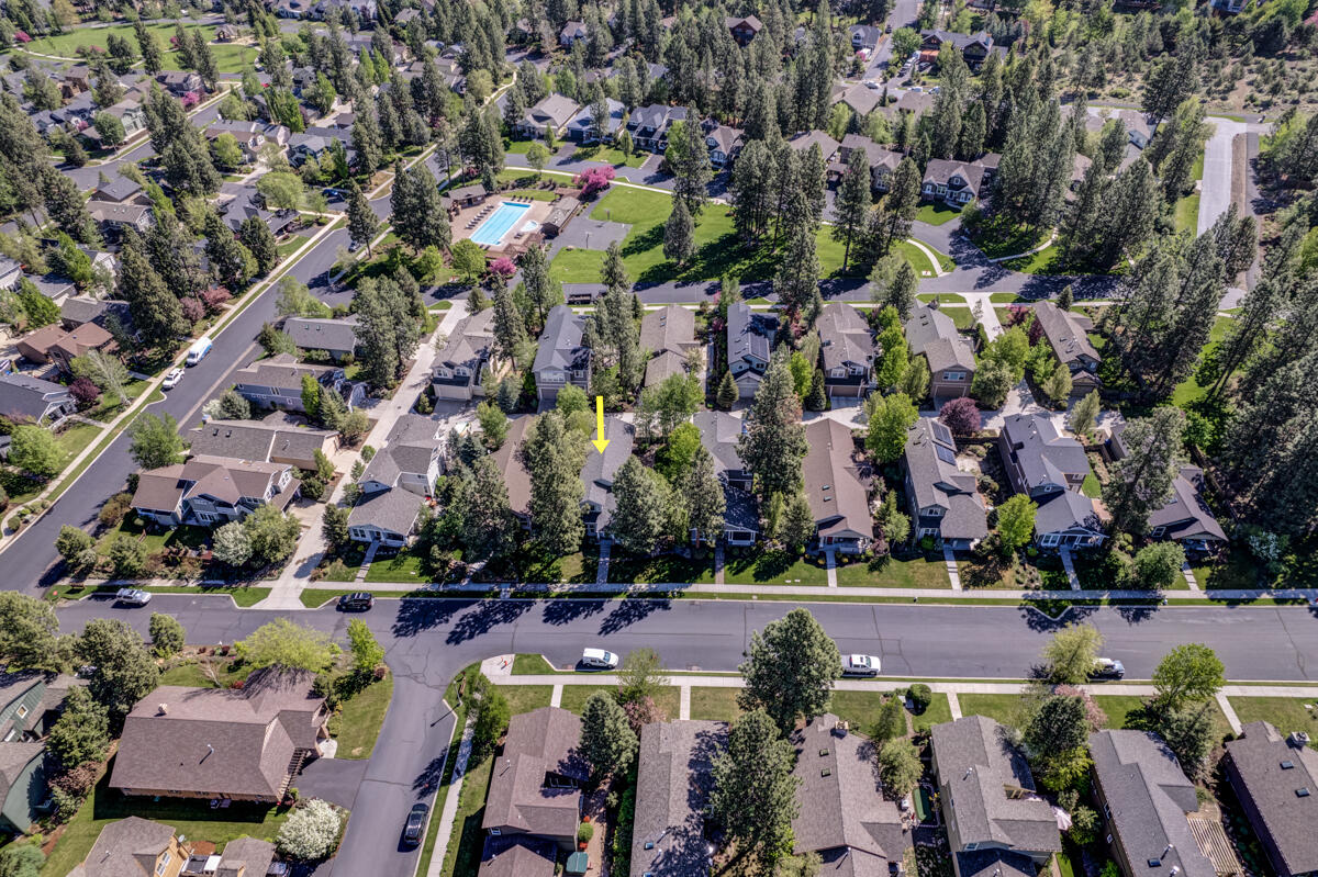 61413 Davis Lake Loop