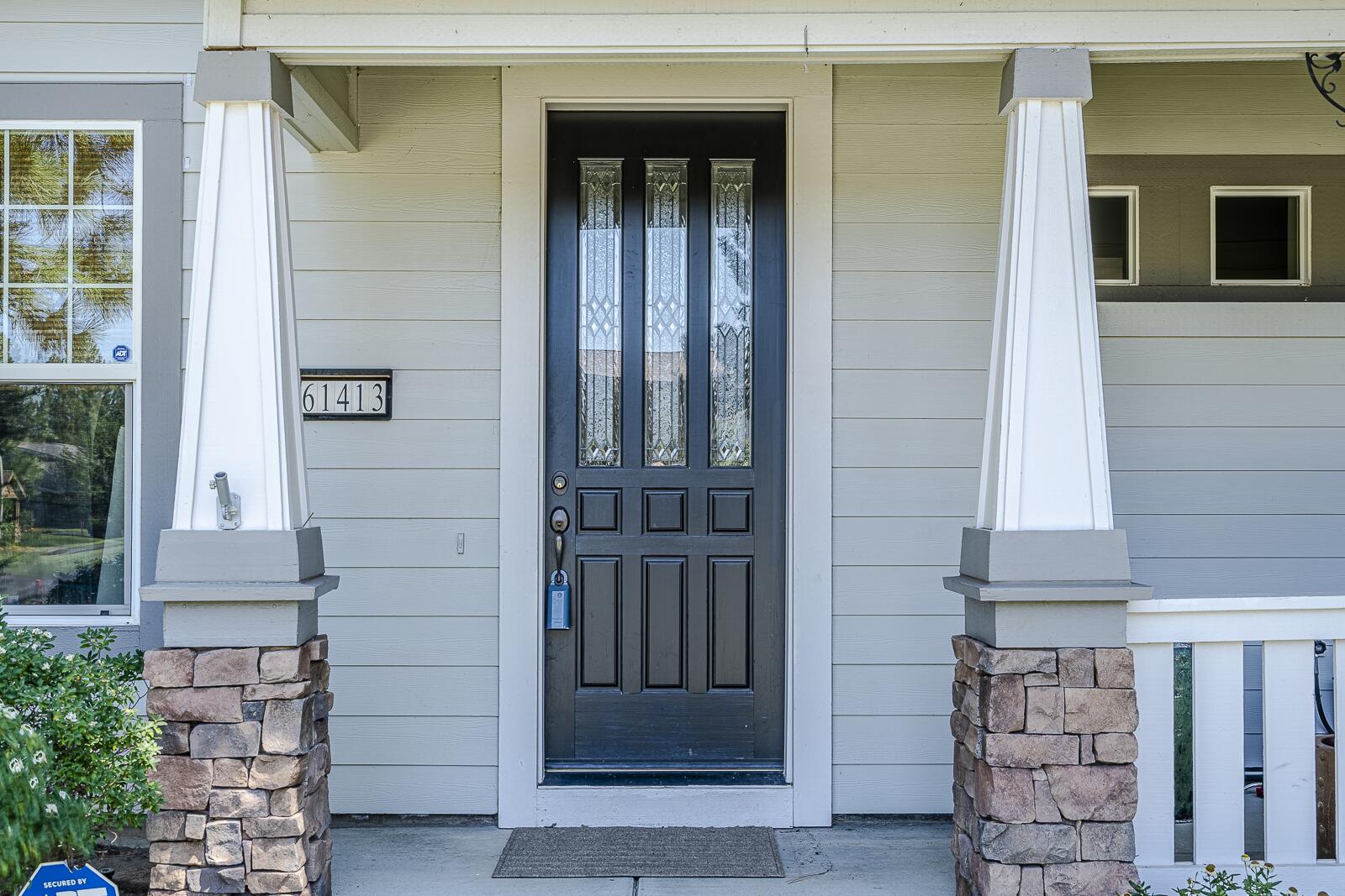 61413 Davis Lake Loop