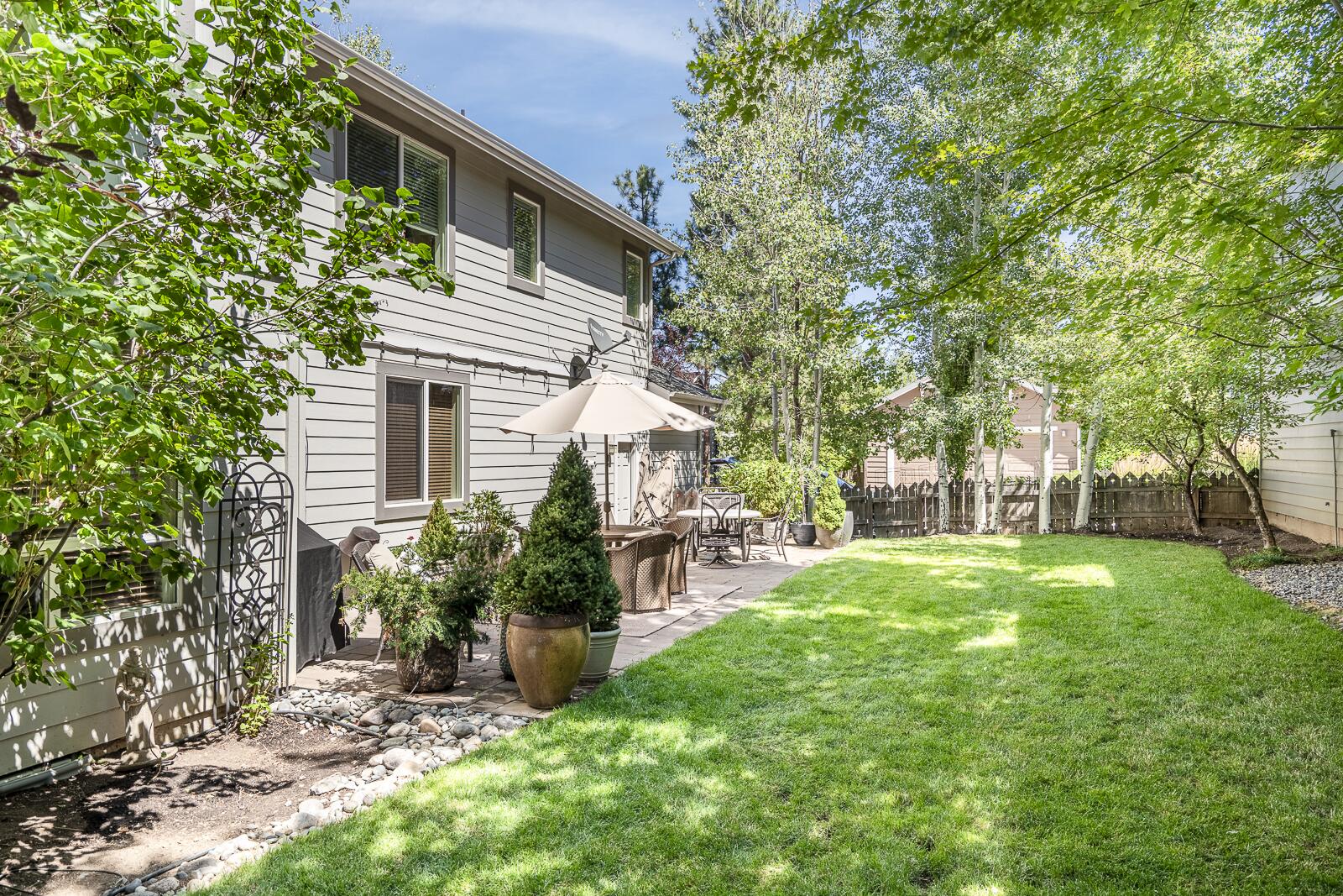 61413 Davis Lake Loop