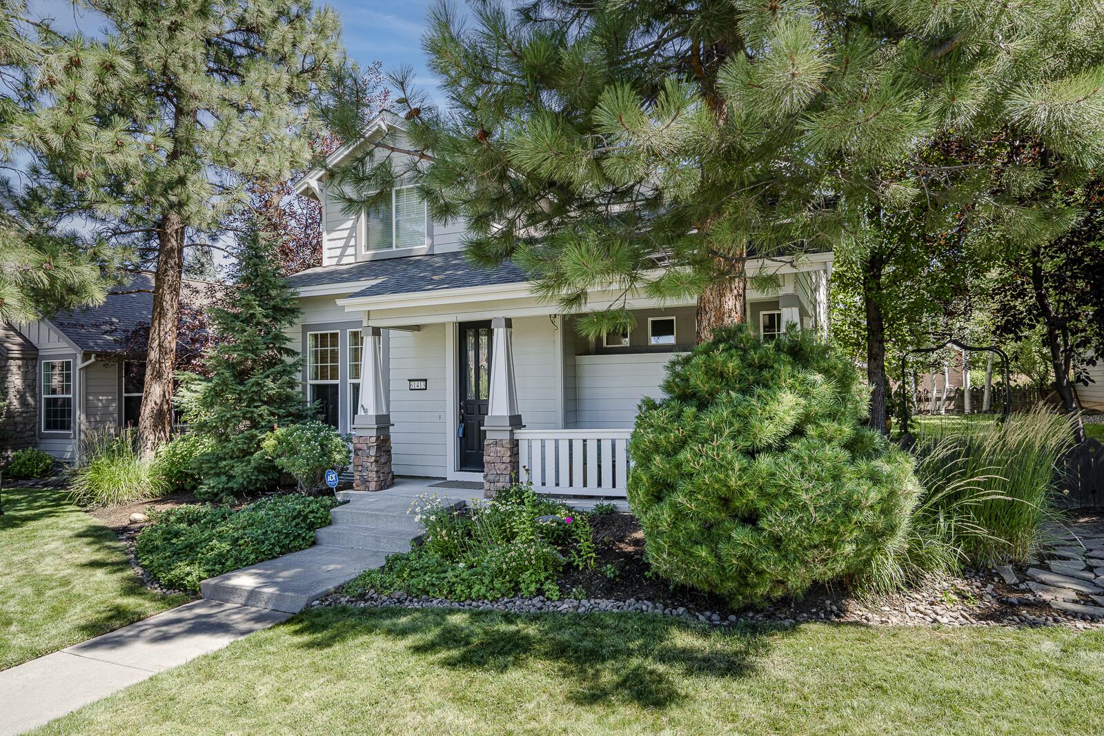 61413 Davis Lake Loop