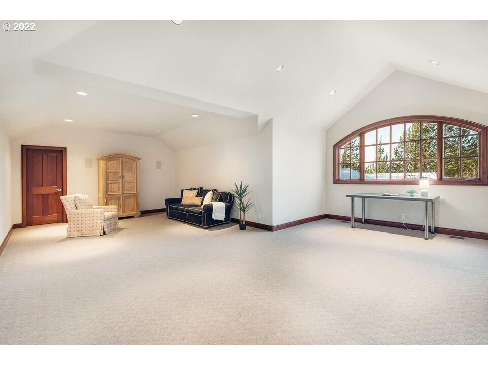 2718 NW Nightfall Circle