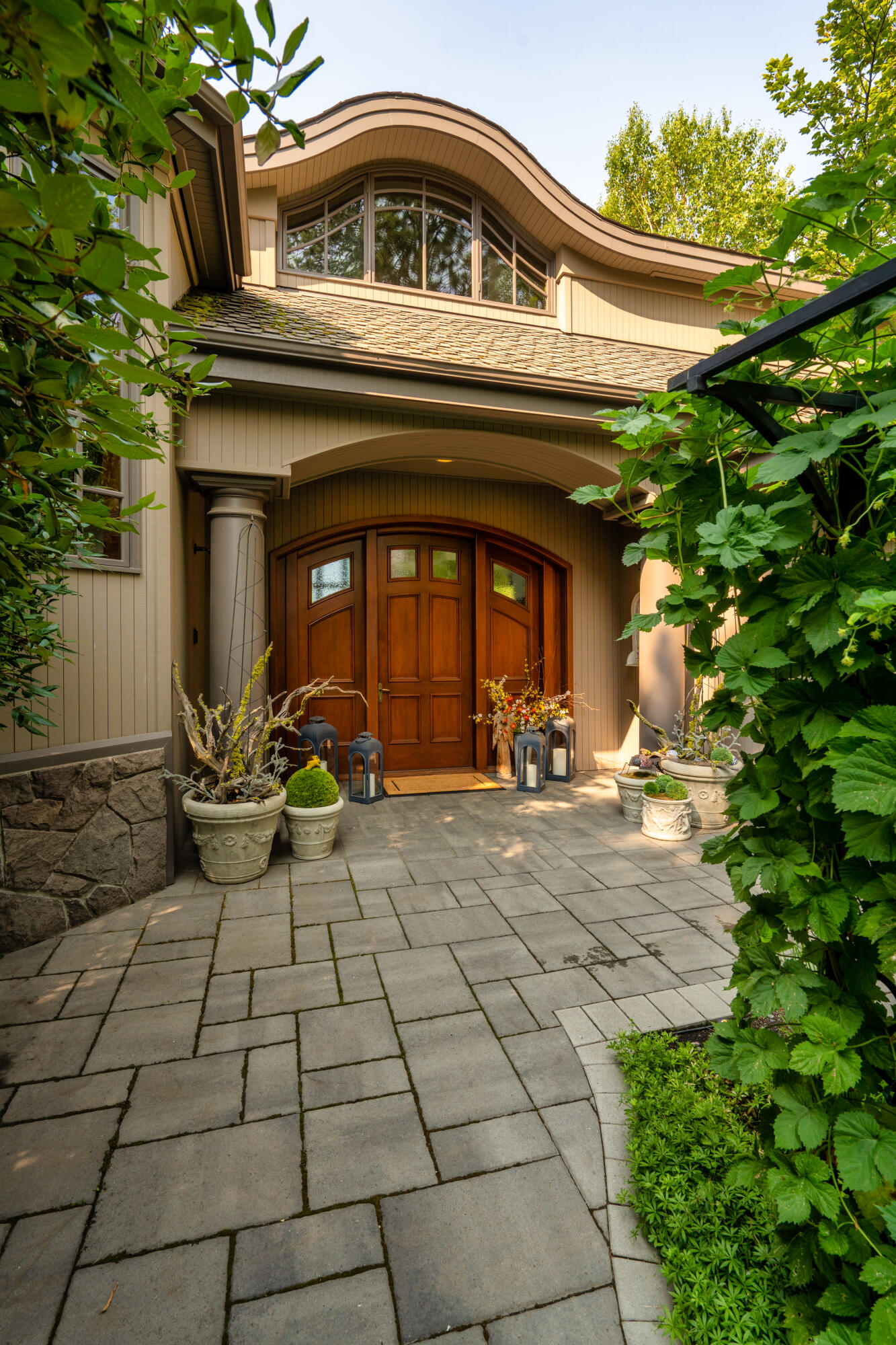 2718 NW Nightfall Circle