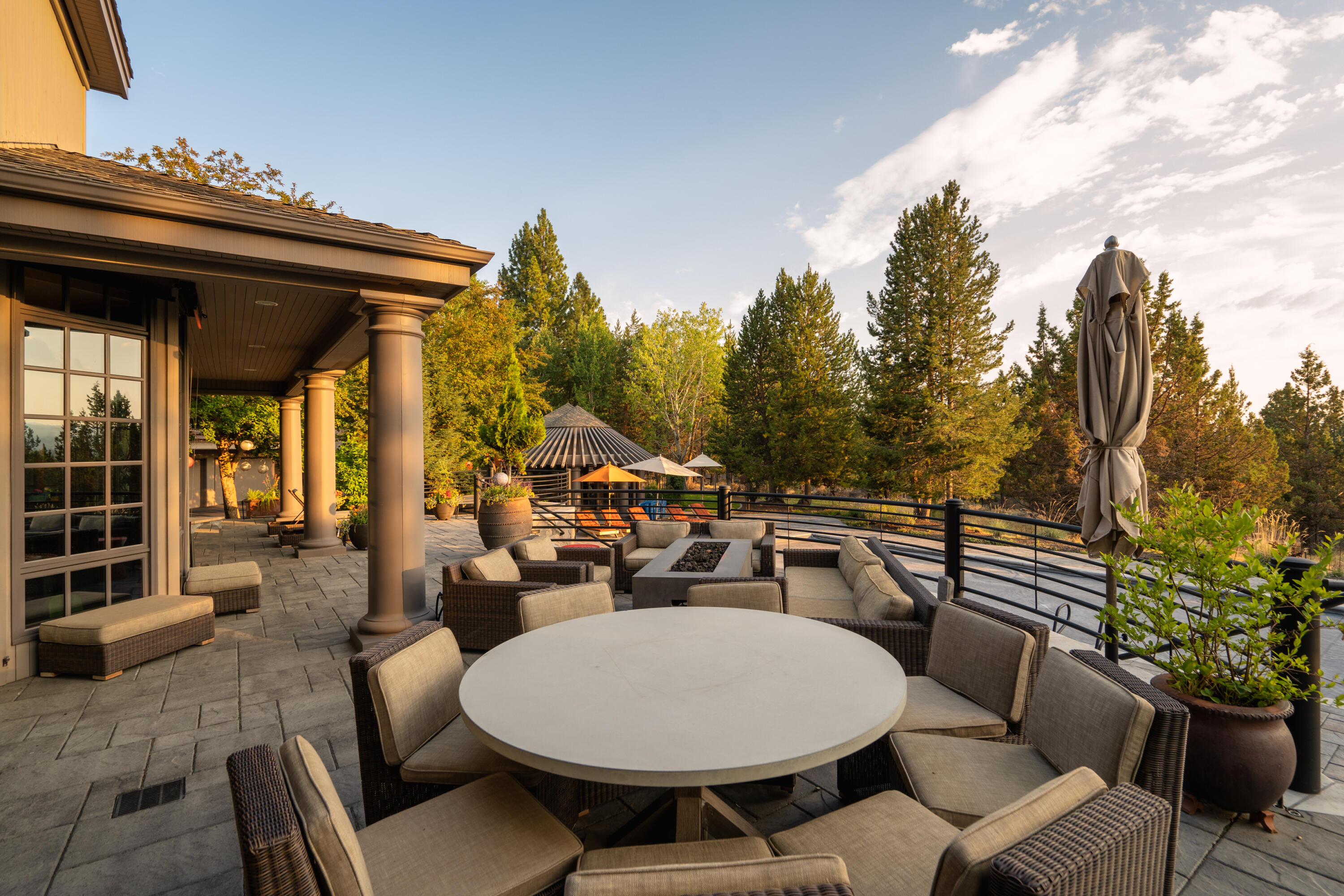 2718 NW Nightfall Circle