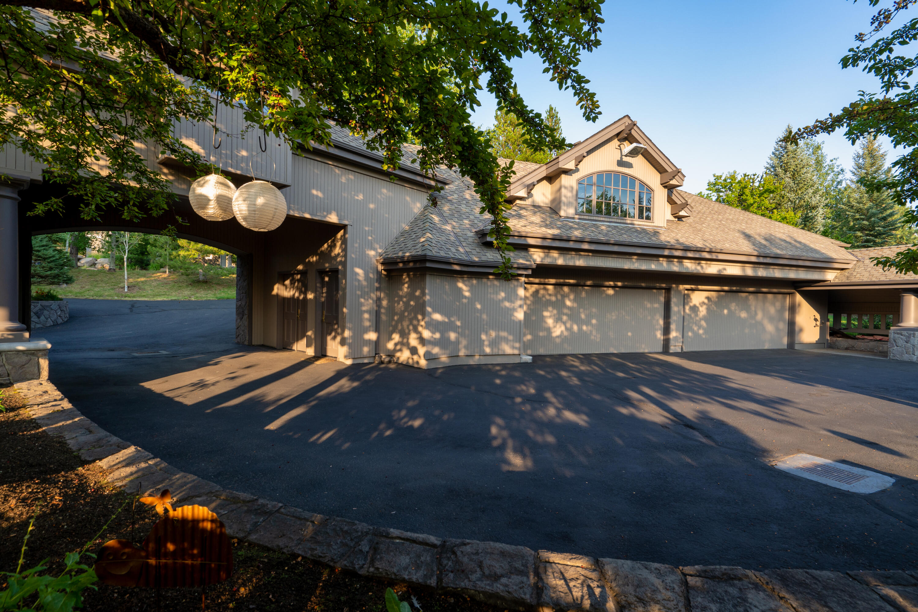2718 NW Nightfall Circle