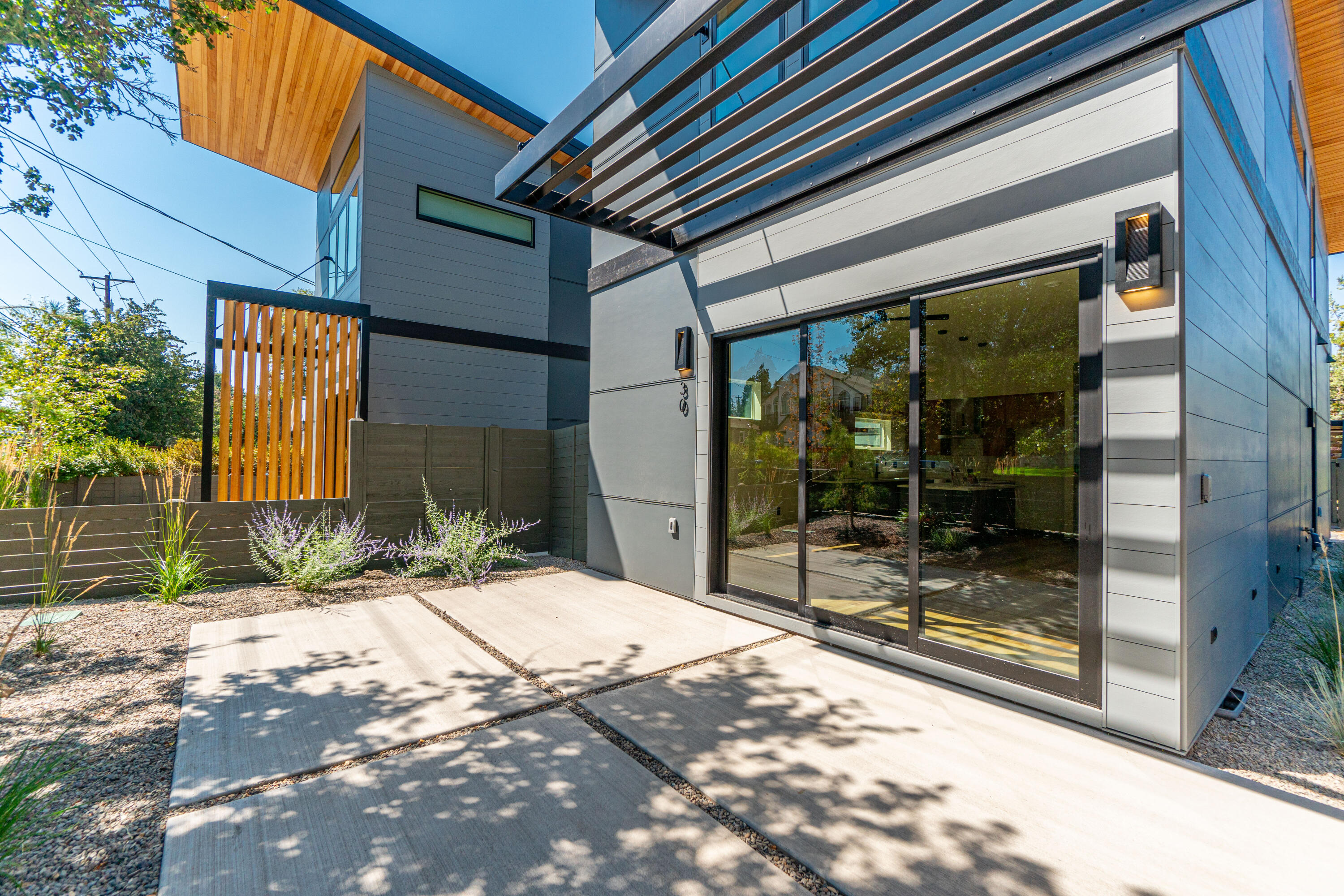 30 SW Roosevelt Avenue, Lot 2