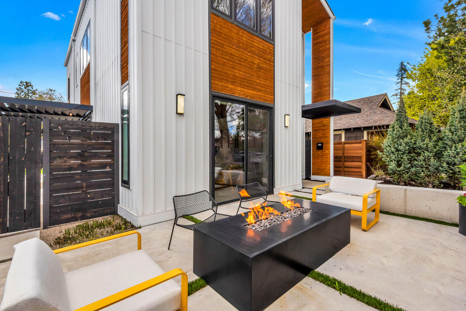 815 NW Columbia Street