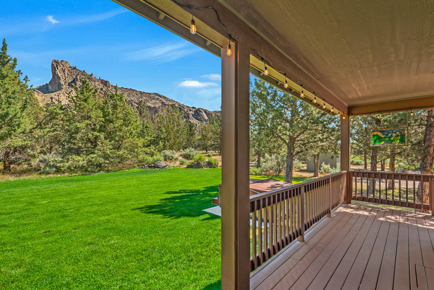 9461 NE Smith Rock Loop
