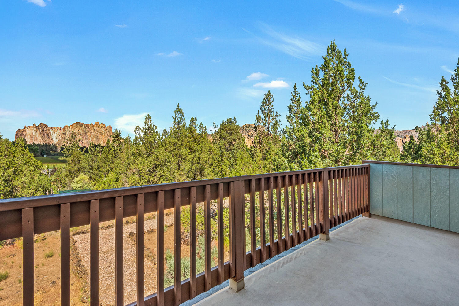 9461 NE Smith Rock Loop