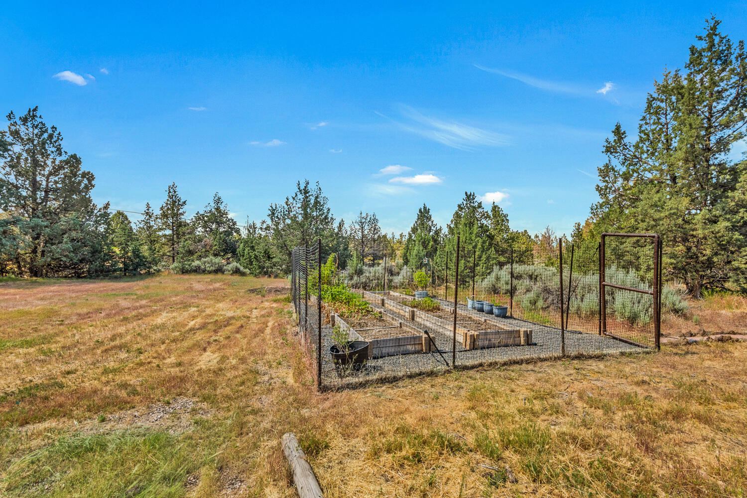 9461 NE Smith Rock Loop