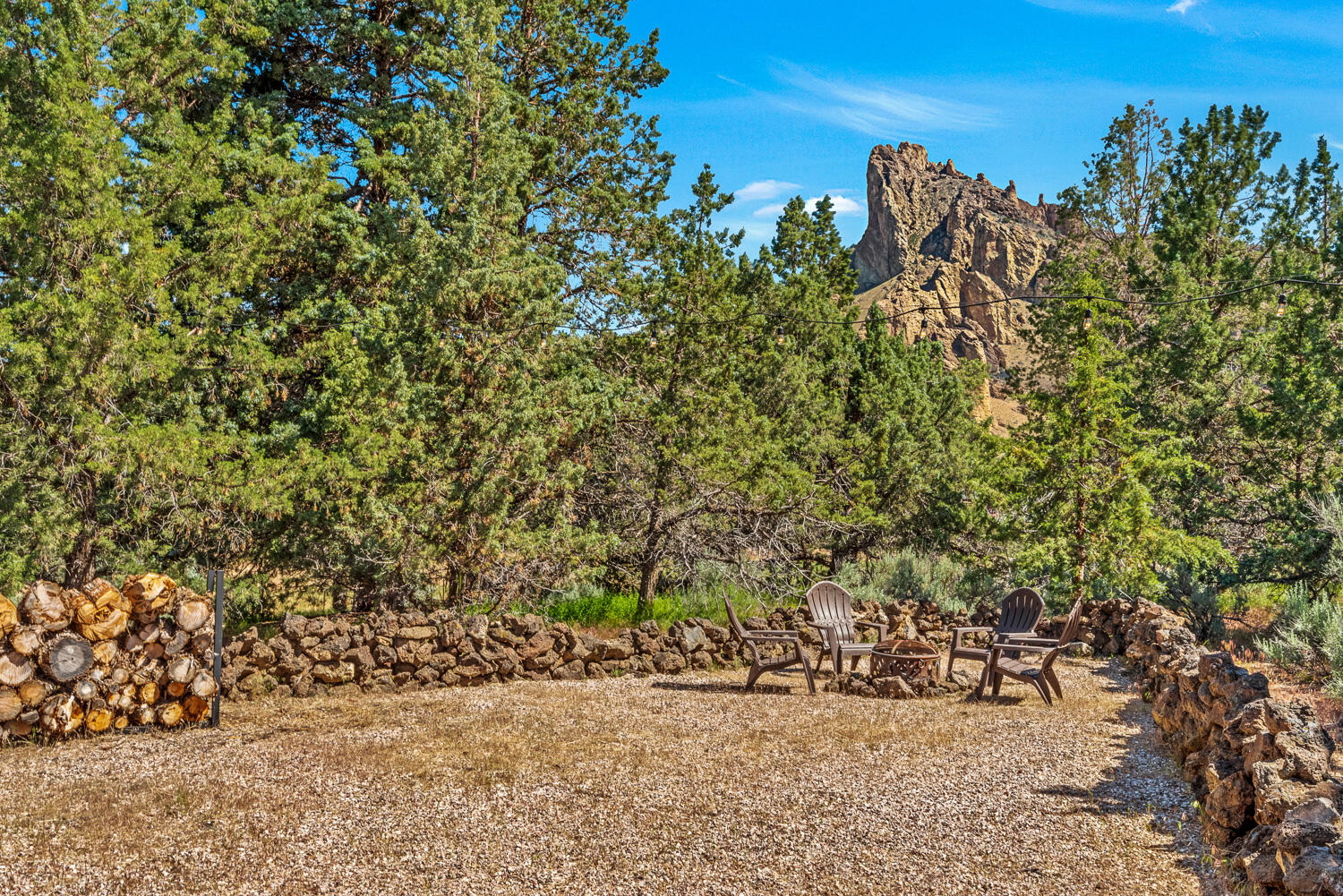 9461 NE Smith Rock Loop