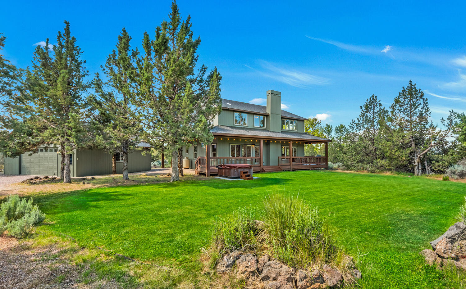 9461 NE Smith Rock Loop
