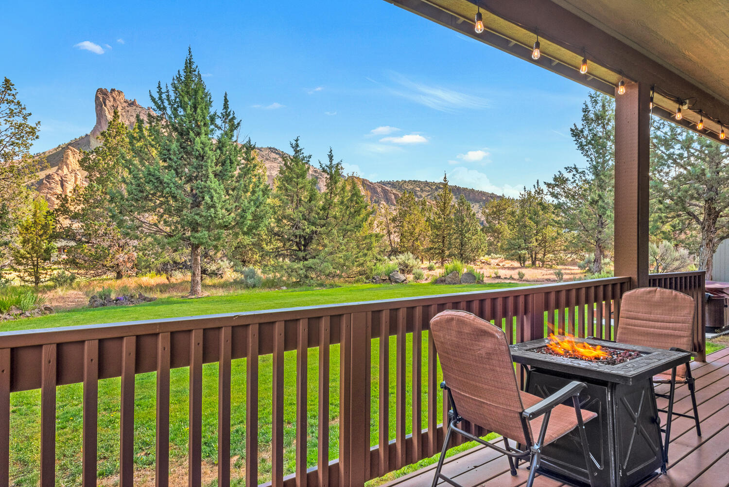 9461 NE Smith Rock Loop