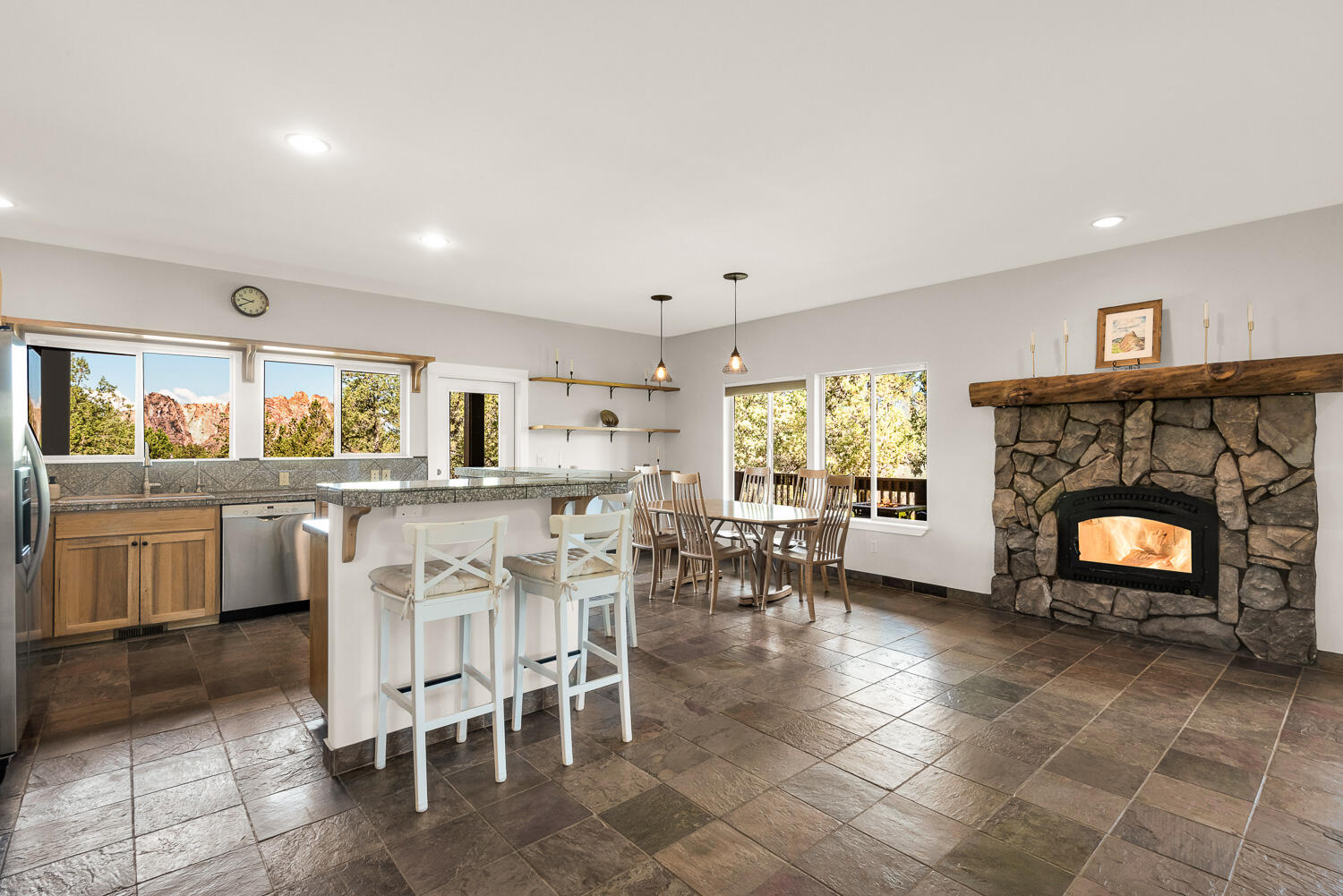 9461 NE Smith Rock Loop