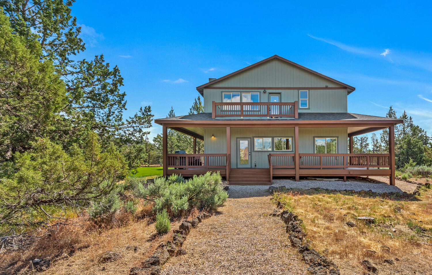 9461 NE Smith Rock Loop