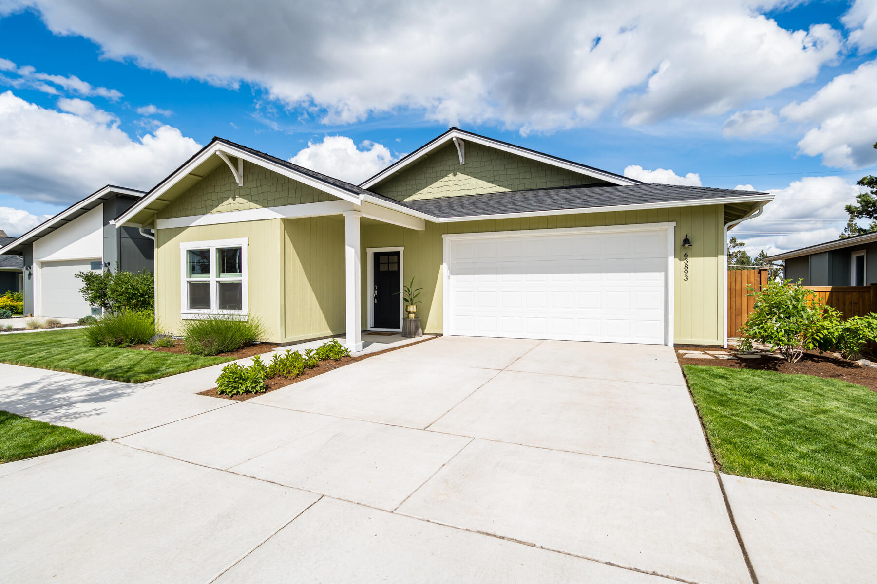 63893 Hunters Circle