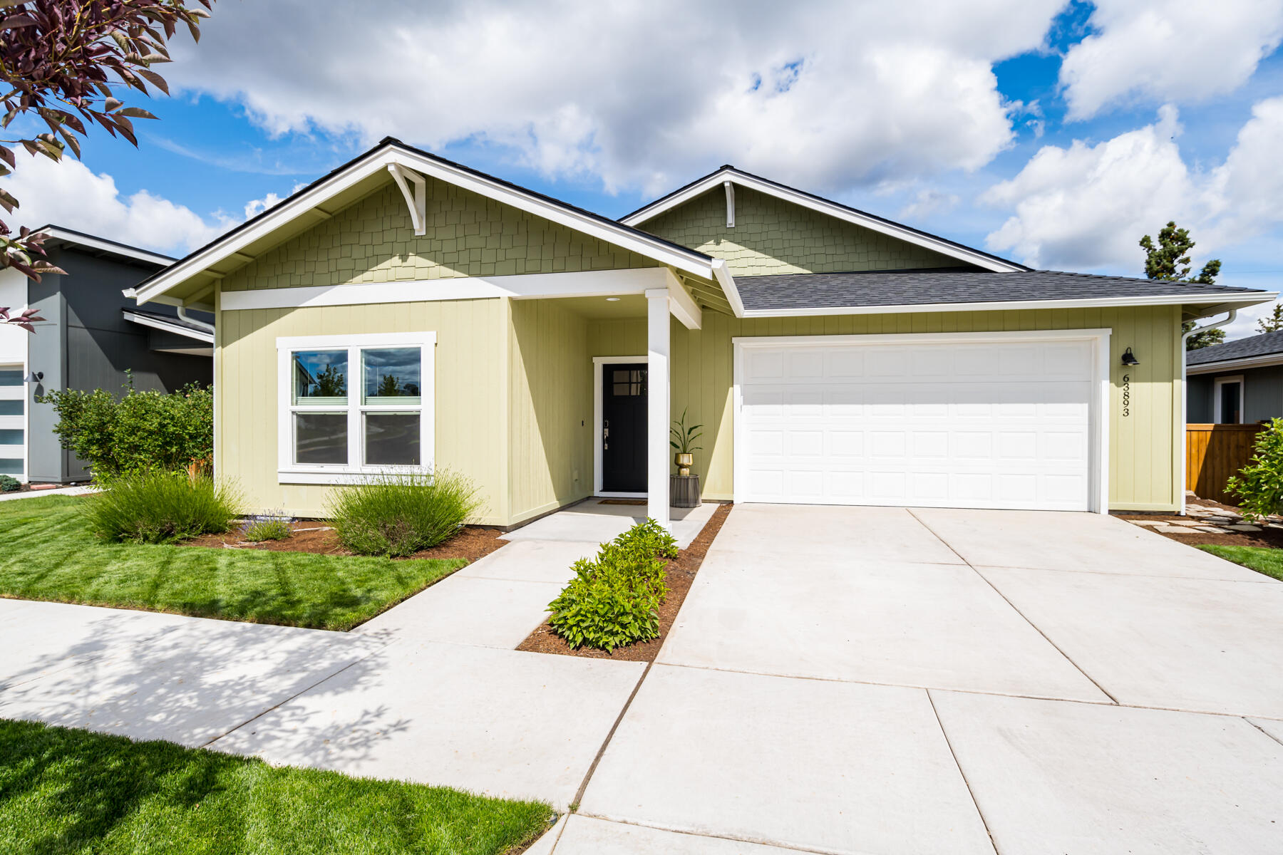 63893 Hunters Circle