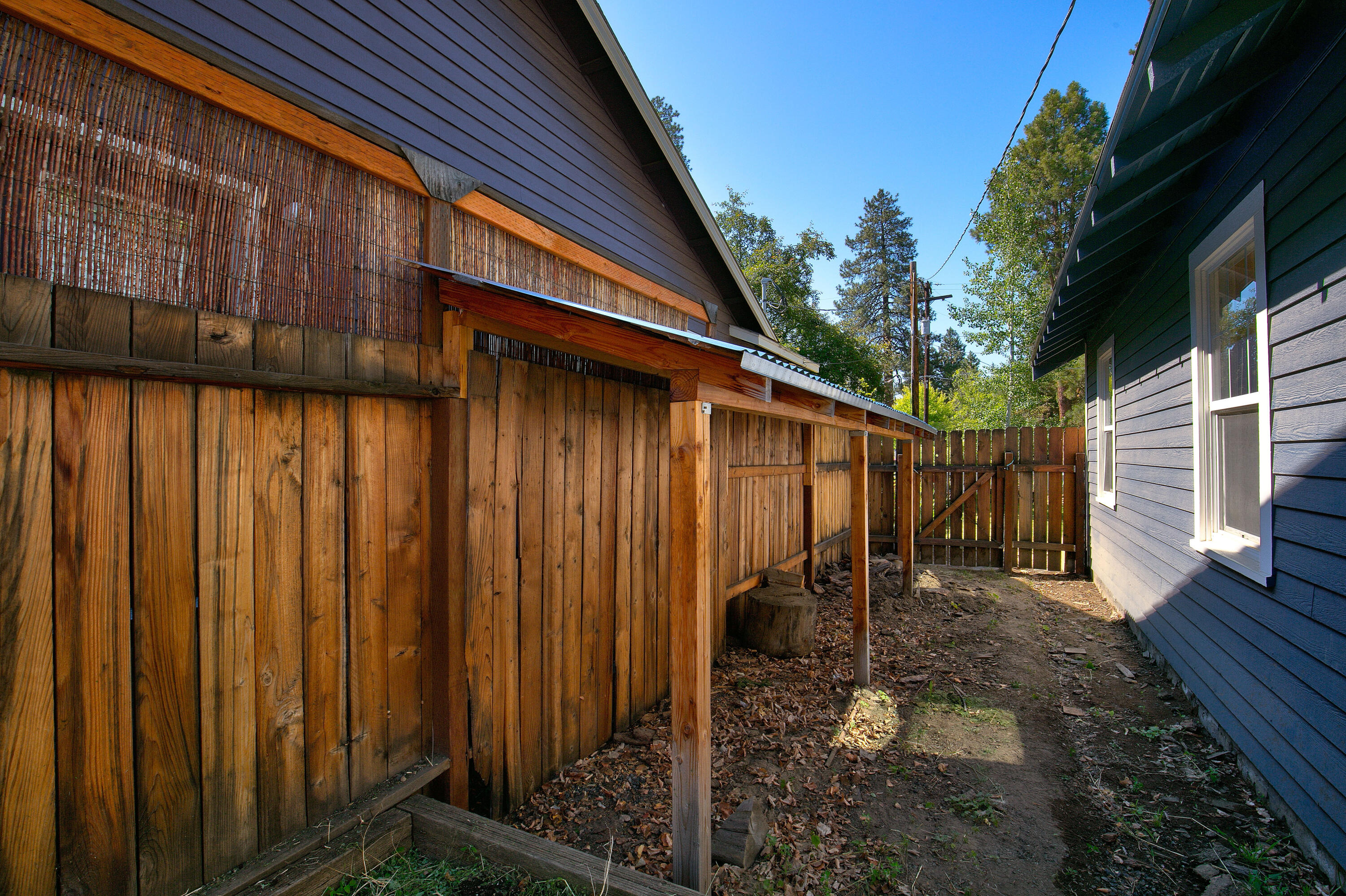 388 SE Dell Lane