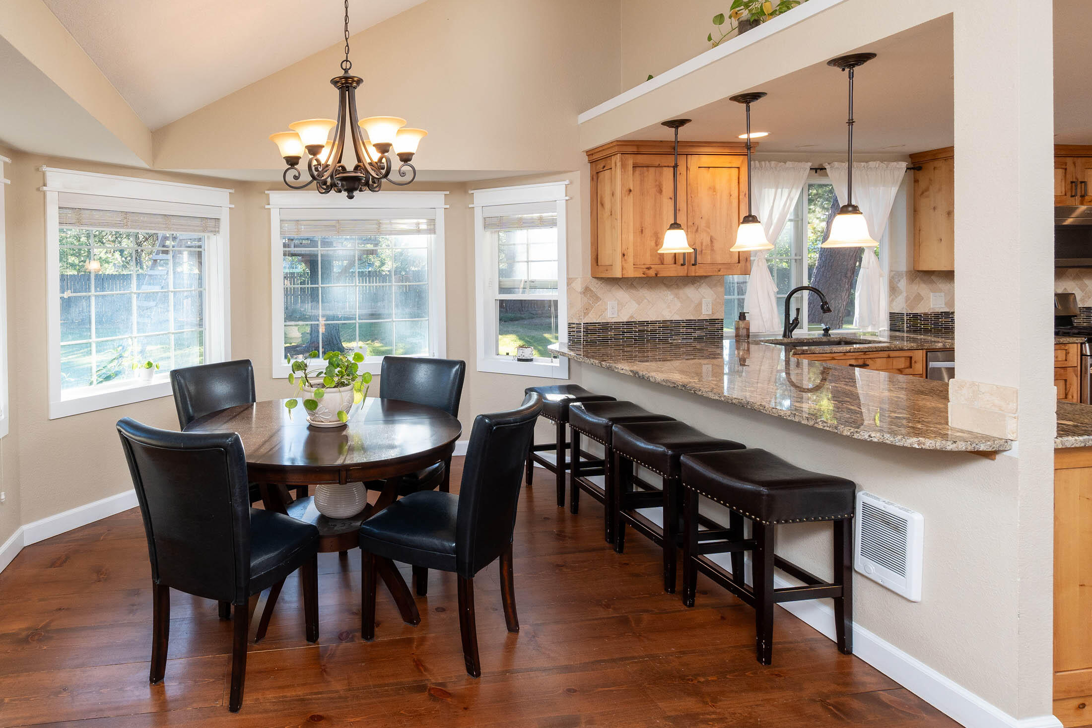60945 Zircon Drive