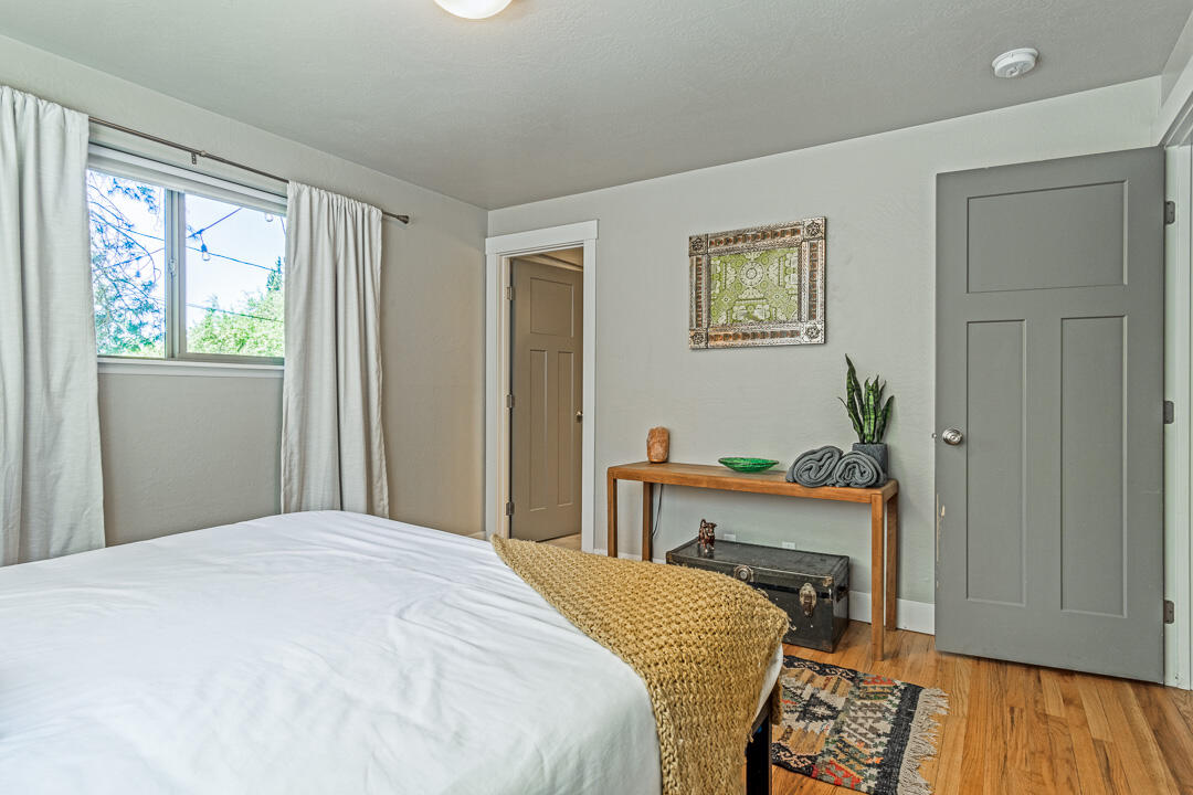 1749 NE 11th Street